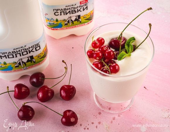 Выложите пудинг в формочки, поставьте в холодильник на 5–6 часов до полного застывания. Приятного аппетита!