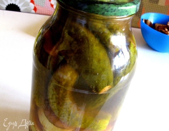 Укутываем и оставляем до утра. Это потрясающе. У меня вышло 6 банок по 2 л. Всем вкусняшек.