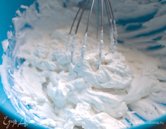 Легко взбиваются венчиком.