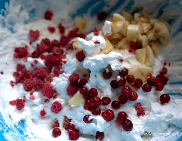 А также немного малины и брусники.