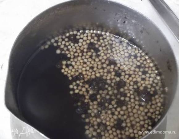 Сварить маринад и остудить.