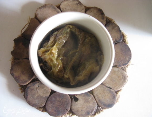 Через 20 минут можно или разложить по баночкам и закатать, или переложить в миску и сразу наслаждаться прекраснейшим вареньем с чаем. Так же это превосходная начинка для пирогов и булочек. Всем приятного.