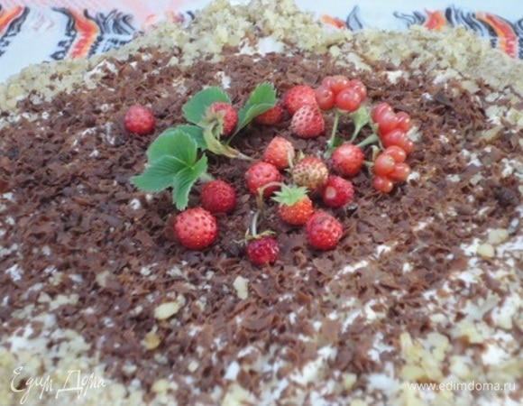 А сверху — ваши любимые ягоды. И выдержать в холодильнике 6 часов.