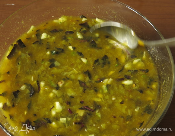 Перемешиваем, даем остыть и подаем со льдом. Приятного аппетита!