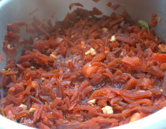 Потушить немного все вместе.