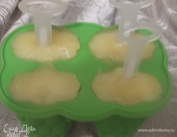 Оставить в морозилке еще часа на полтора минимум.