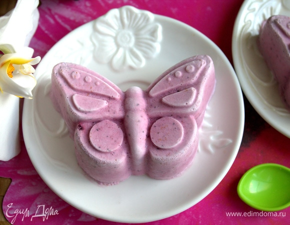 Отлично держит форму, думаю, благодаря стакану все равномерно схватилось.