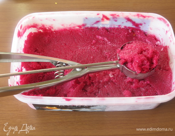 Получается яркий сорбет.