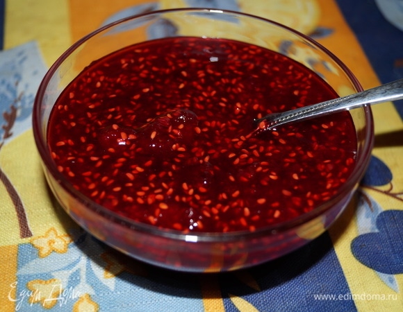 Готовое варенье можно хранить в квартире, пока не съедите. Открытые банки держите в холодильнике.