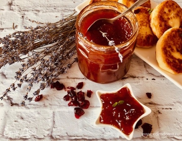 Снимаем пробу. Очень вкусный получился конфитюр. Приятного аппетита!