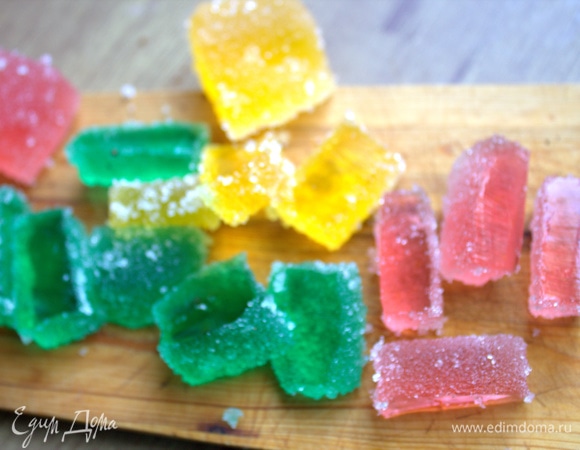 Нарезать на мелкие кубики.