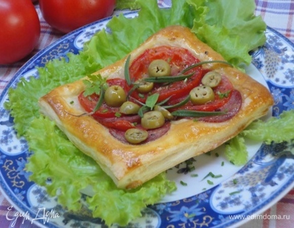 Подавайте с любимыми листьями салата.