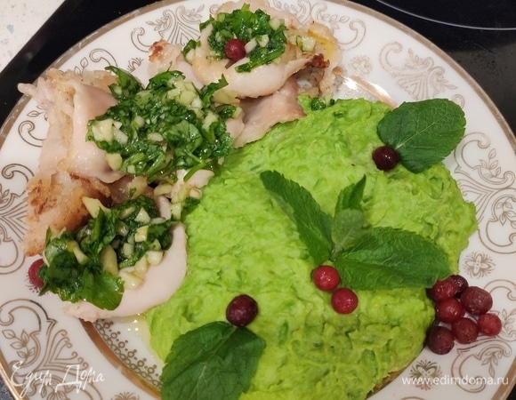 Украшаем и подаем к столу.