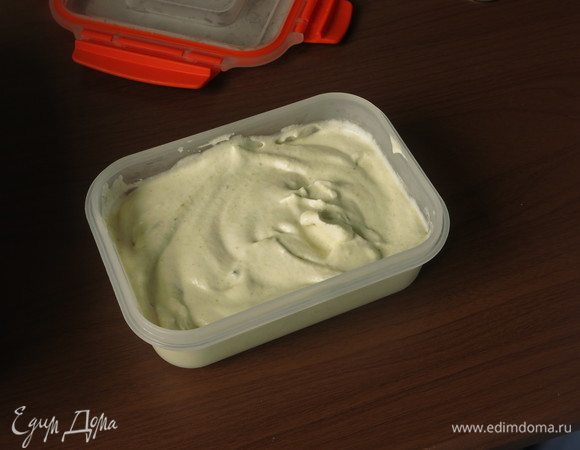 Перемешиваем раз в 30 минут в течение 3 часов.