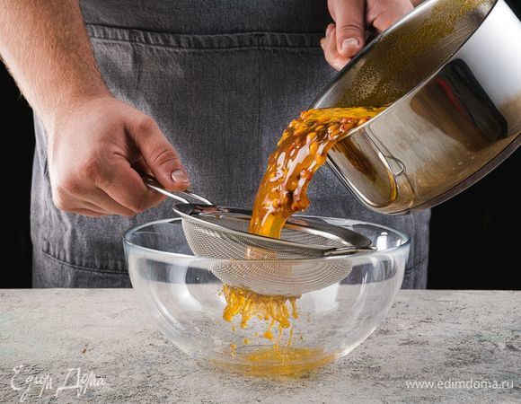 Затем процедите и дайте остыть.