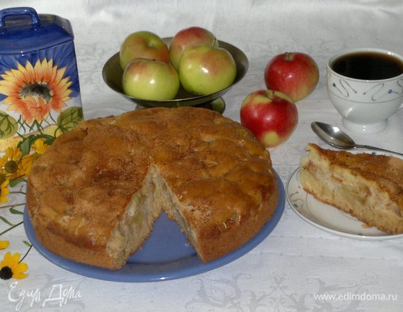 Разрезать пирог на порции, подать к чаю или кофе. Приятного аппетита! С праздником!