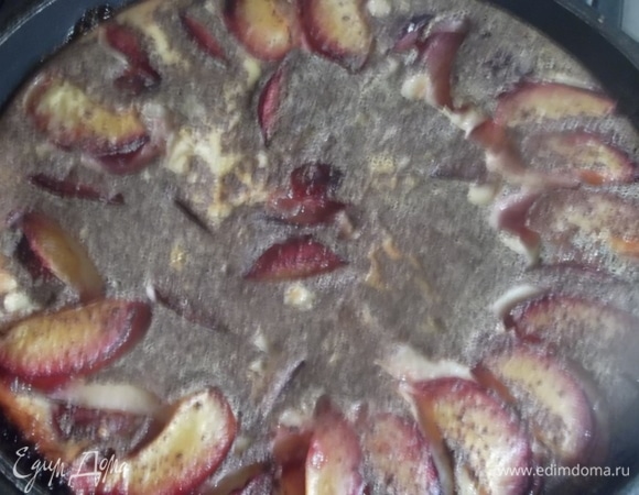 Запекаем от одного до полутора часов до румяной корочки. Во всяком случае ориентируйтесь на свою духовку. Приятного аппетита!