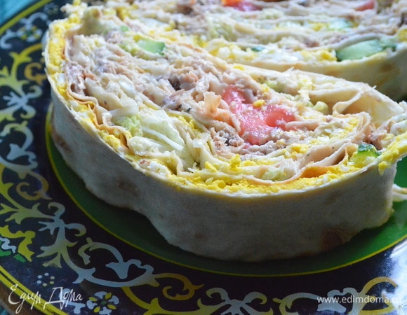 Нарезать на кусочки. Приятного аппетита!