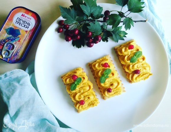 Украшаем по вашему вкусу и подаем к столу. Приятного аппетита.