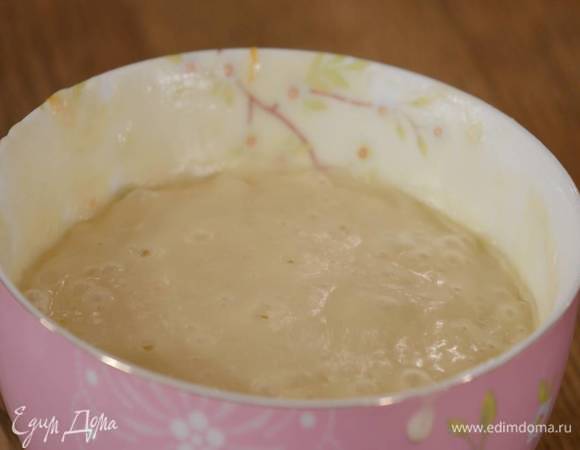 Отправить тесто на час в холодильник.