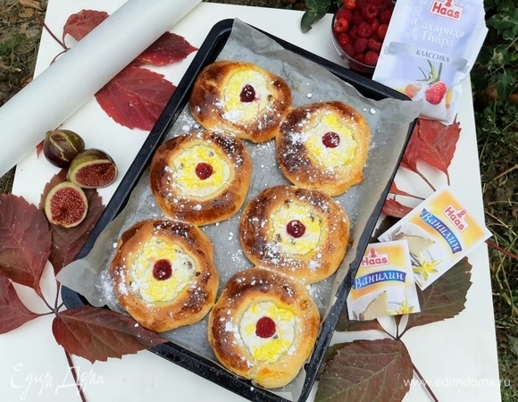 Мягкие и вкусные ватрушки получились.