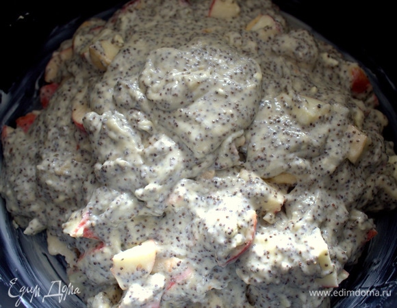 Перенести тесто.