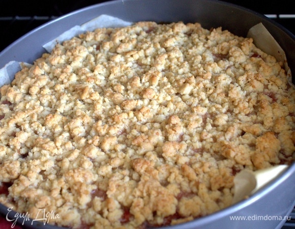 Запекаем до равномерно золотистого верха в электродуховке при 250°C (потом убавила до 200°C) 30 минут.