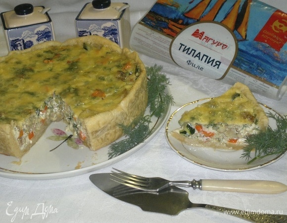 Разрезать пирог на порции. Угощайтесь! Приятного аппетита!