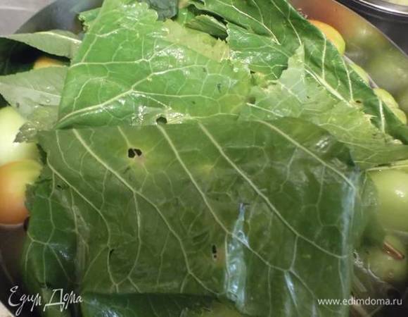 Далее специи. Так перекладываем слоями. Верхний слой — опять специй.