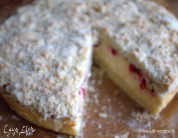 Пирог оставить в выключенной духовке до остывания.