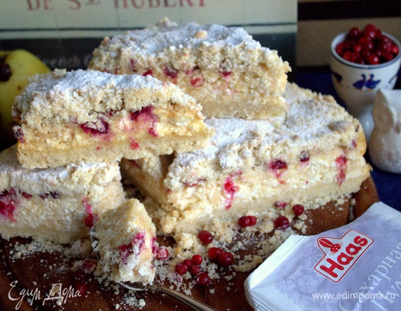 Добавление яблок и ягод очень обогатило вкус начинки.