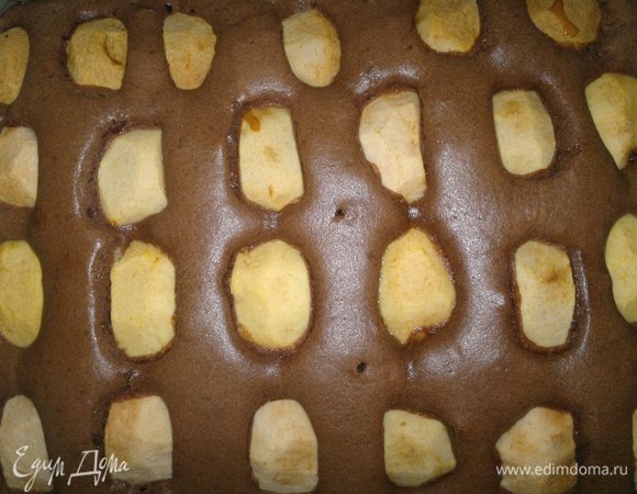 Испеченную заготовку достать из духовки, остудить до комнатной температуры.