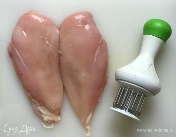 А из филе мы сделаем салат.