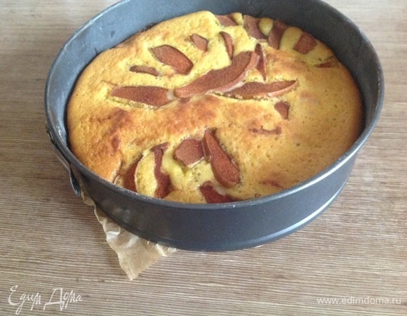 Посыпаемся сахарной пудрой Haas. Пирог готов!