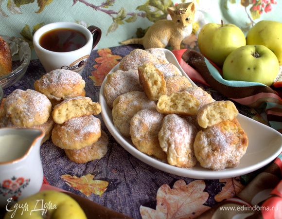 Снаружи — небольшая корочка, внутри — пористая текстура.