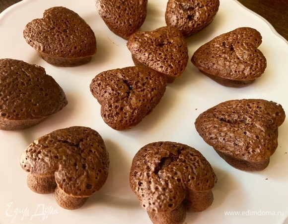 Выложить на тарелку.