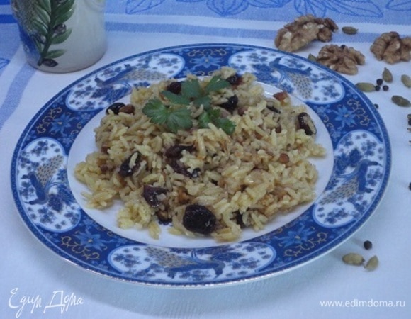 Готовое блюдо подавать с зеленью кинзы или базилика.