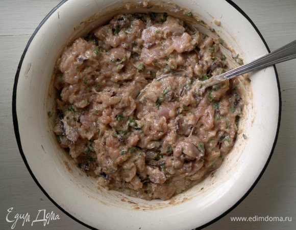 Фарш тщательно перемешать.