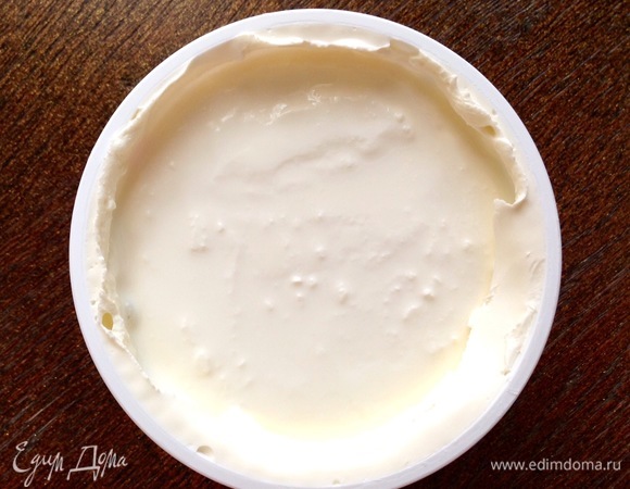 Перед подачей добавить в соус ложку маскарпоне. Приятного аппетита!