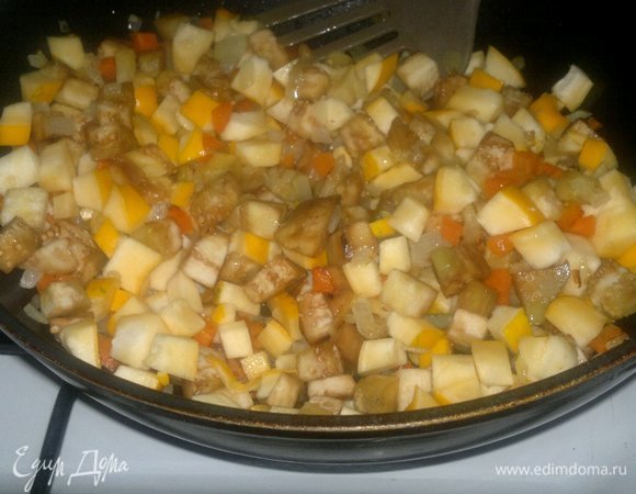 Добавить патиссон, перемешать.