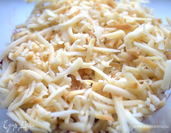 Снова — слой сыра.