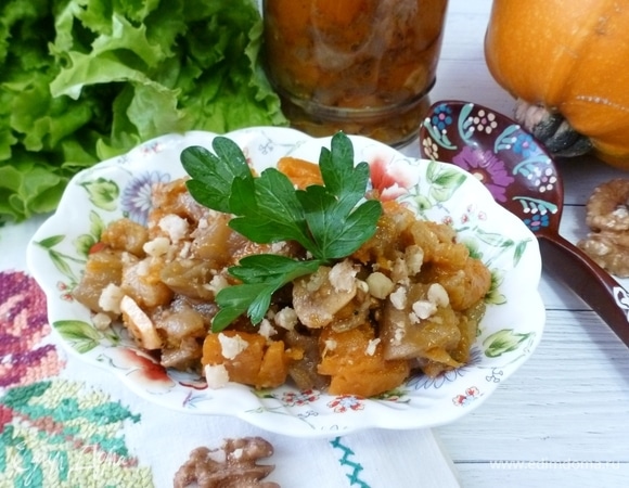 При подаче португальцы посыпают эту икру орехами. Очень вкусно! Приятного аппетита!