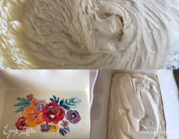 Форму смазать маслом и присыпать рисовой мукой или манкой. Переложить массу в форму, разровнять и выпекать 30 минут.