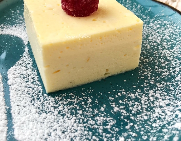 Запеканка хороша как в теплом, так и холодном виде, но мне больше нравится она после того, как полежит в холодильнике 2–3 часа.