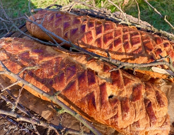 Вынуть из духовки, перед подачей посыпать сахарной пудрой.