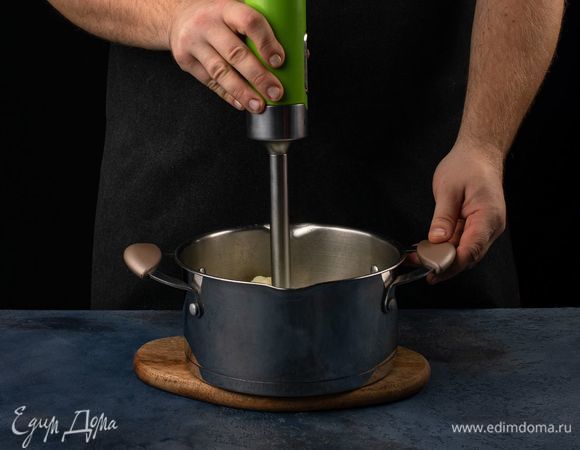 Пробейте блендером.