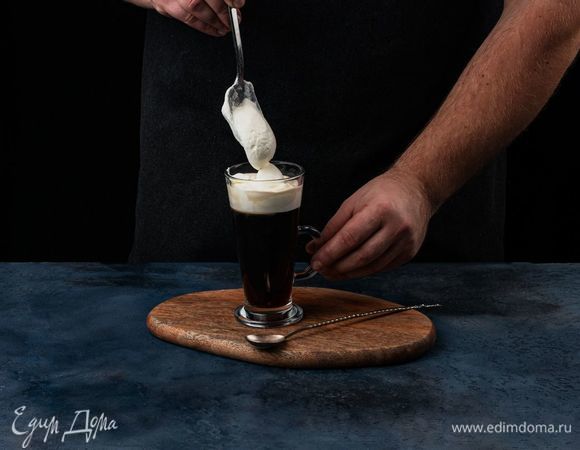 Выложите их на кофе.