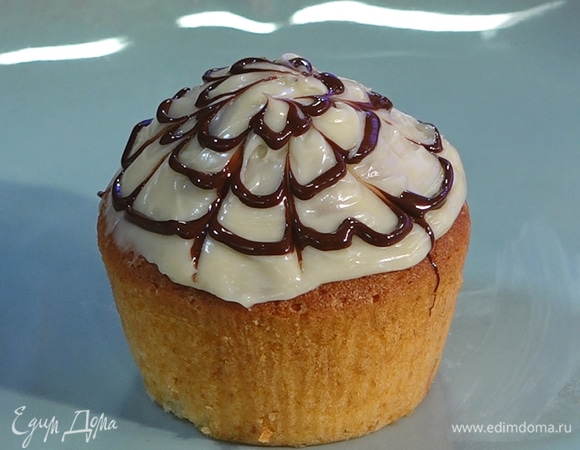 Перед подачей дать ганашу застыть. 