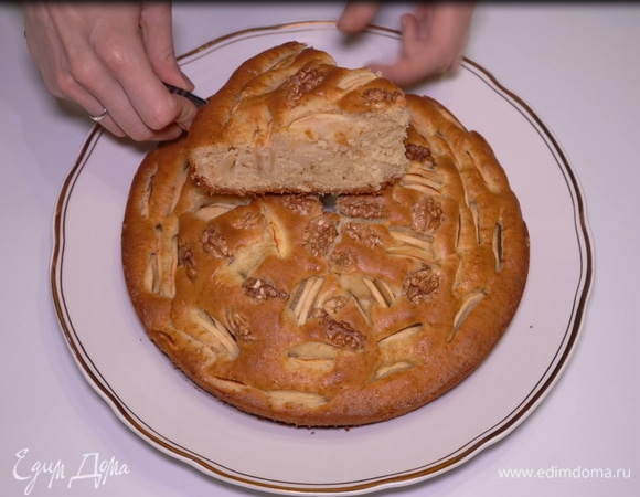 Ароматный и ОЧЕНЬ ВКУСНЫЙ яблочный пирог — просто, быстро и по-домашнему. Для идеального чаепития.