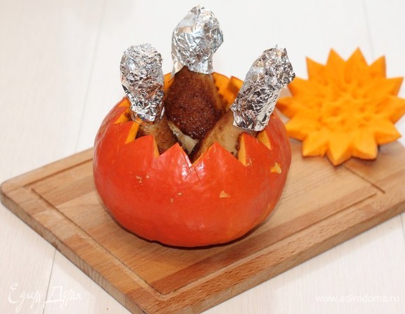 Кладем голени в тыкву.